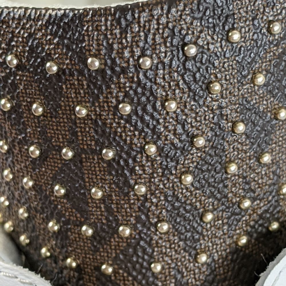 Michael Kors Mindy Low Top Lace Up Sneakers - Picture 9 of 10